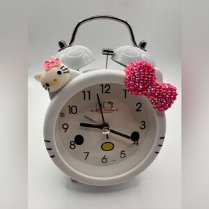 Hello Kitty Twin Bell Clock w/Pink Bow & Hello Kitty Figurine on Top Excel Cond